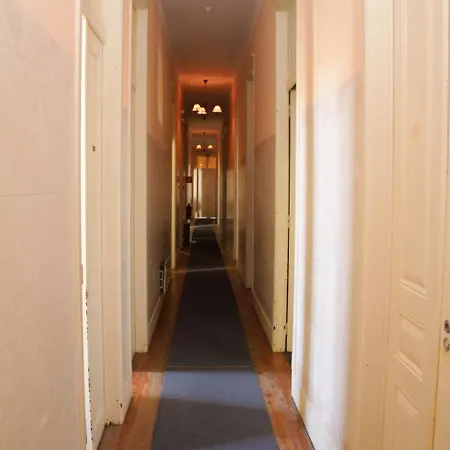 Pensión Residencial Moderna *